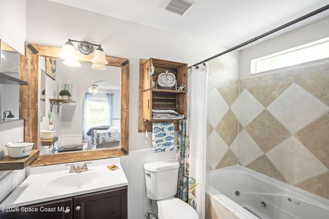 599 Fiji Court NW, Palm Bay, FL 32907