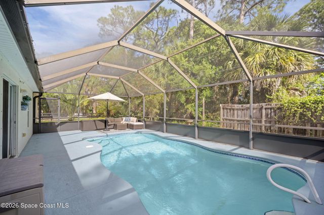 599 Fiji Court NW, Palm Bay, FL 32907