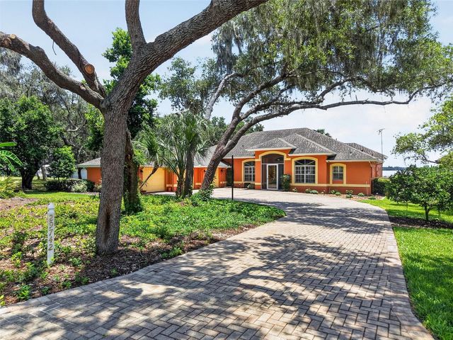 29742 SQUIRREL POINT ROAD, Tavares, FL 32778