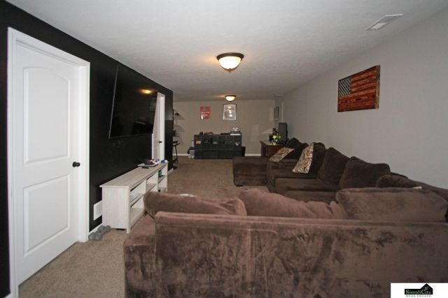 11811 N 142nd St. Street, Waverly, NE 68462