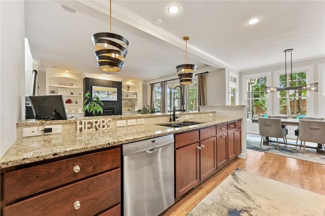 7305 Hedgewood Way, Hoschton, GA 30548