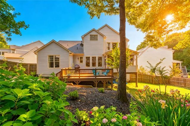 7305 Hedgewood Way, Hoschton, GA 30548