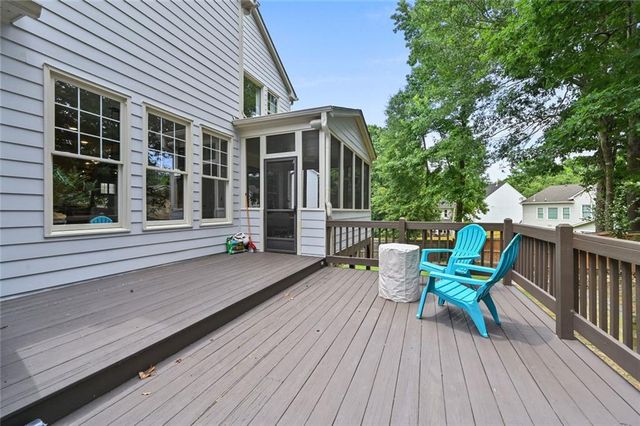 7305 Hedgewood Way, Hoschton, GA 30548
