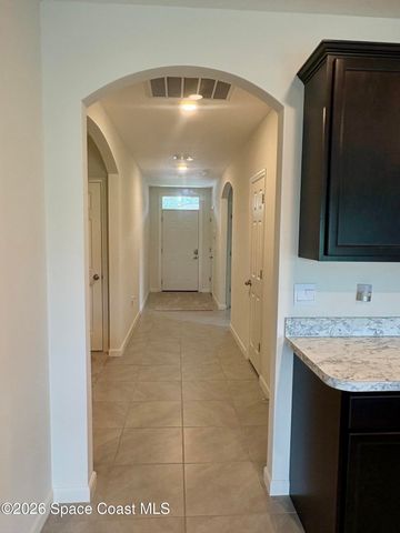 859 Serenade Street NW, Palm Bay, FL 32907