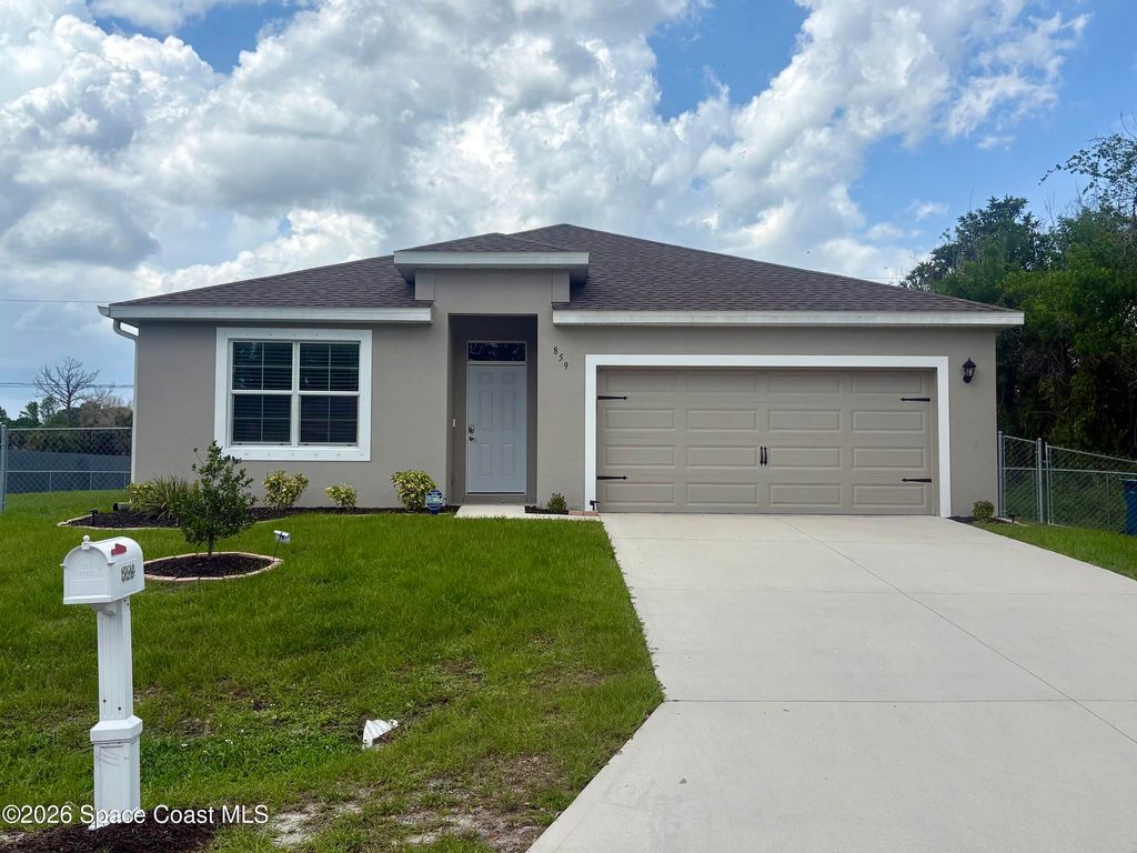 859 Serenade Street NW, Palm Bay, FL 32907