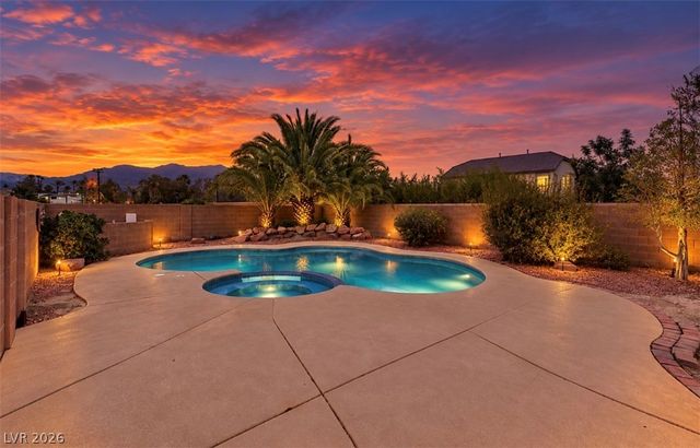 8088 Winchester Bluff Street, Las Vegas, NV 89131