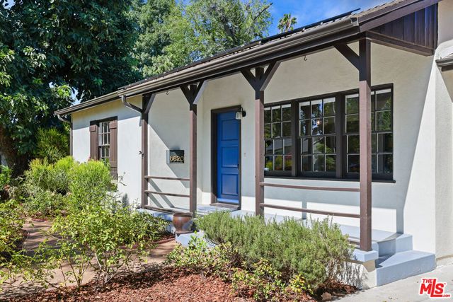 6820 Texhoma Avenue, Lake Balboa, CA 91406