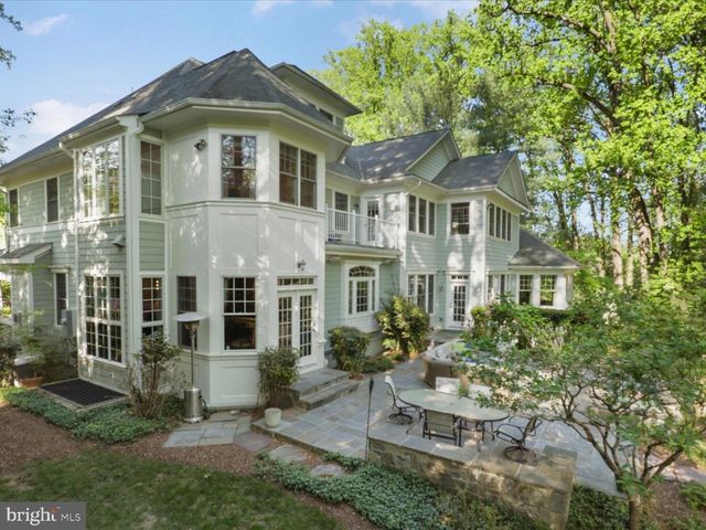 1889 VIRGINIA AVE, Mclean, VA 22101
