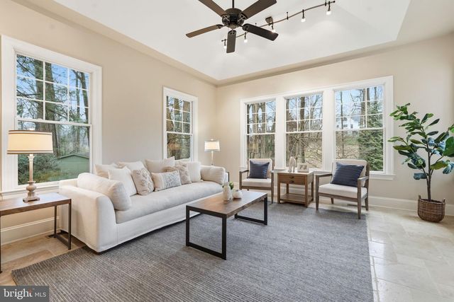 1889 VIRGINIA AVE, Mclean, VA 22101