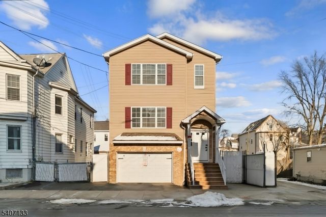 110 Redwood Ave, Paterson City, NJ 07522