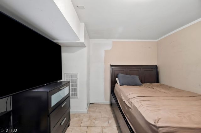 110 Redwood Ave, Paterson City, NJ 07522