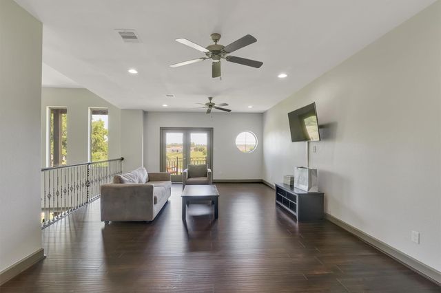 145 Grandview Boulevard, Montgomery, TX 77356