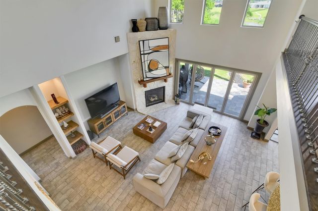 145 Grandview Boulevard, Montgomery, TX 77356