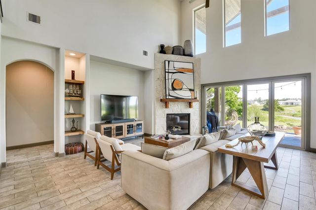 145 Grandview Boulevard, Montgomery, TX 77356