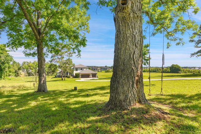 145 Grandview Boulevard, Montgomery, TX 77356