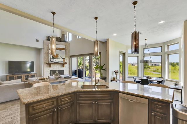 145 Grandview Boulevard, Montgomery, TX 77356