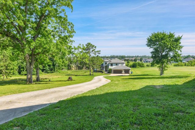 145 Grandview Boulevard, Montgomery, TX 77356