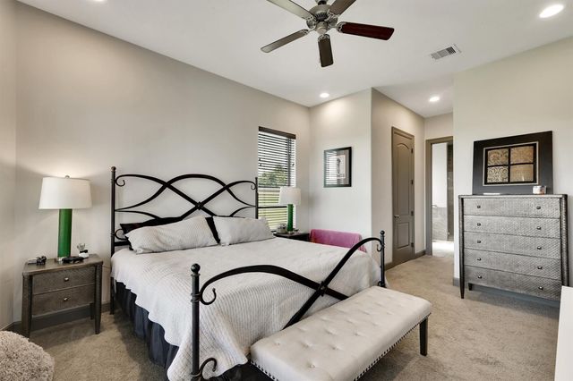 145 Grandview Boulevard, Montgomery, TX 77356