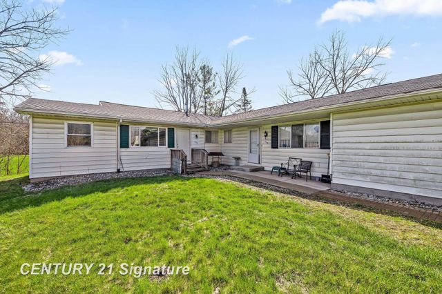 256 River Road, Thomas, MI 48609