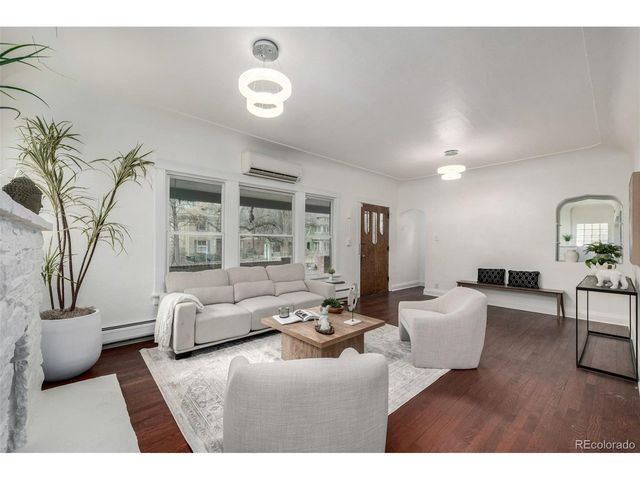 2320 Dexter St, Denver, CO 80207