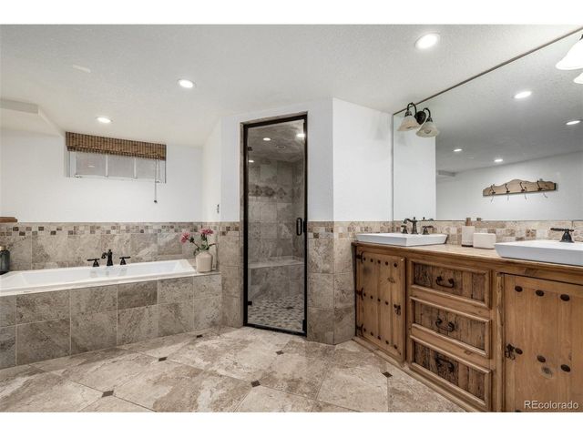 2320 Dexter St, Denver, CO 80207