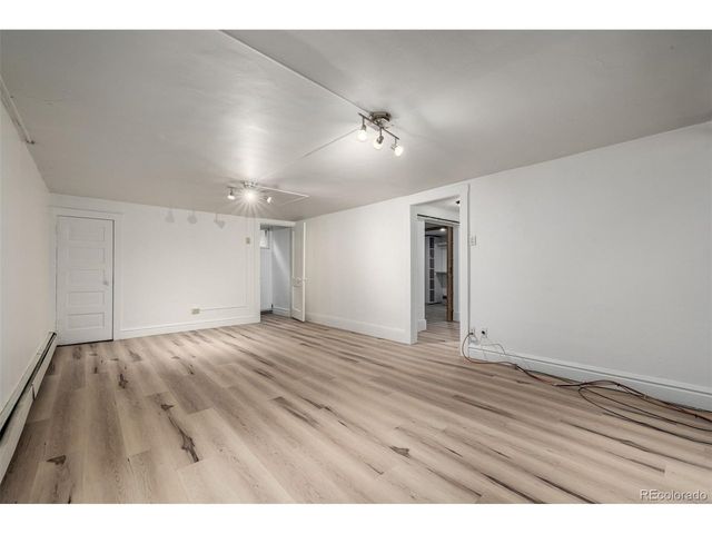 2320 Dexter St, Denver, CO 80207