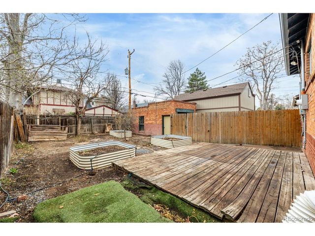 2320 Dexter St, Denver, CO 80207