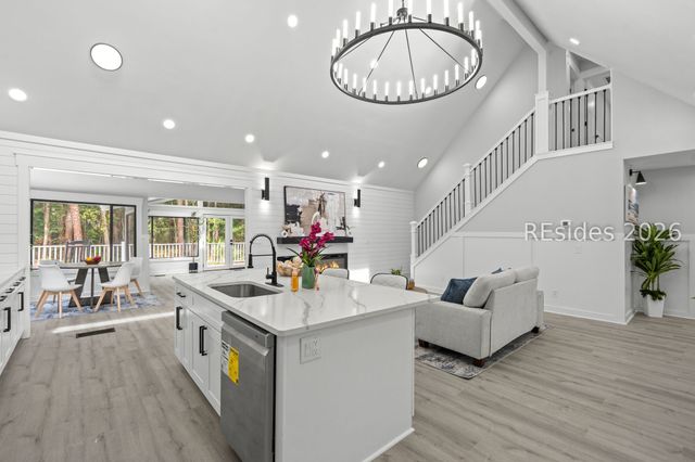30 Sweet Bay Ln, Hilton Head Island, SC 29926