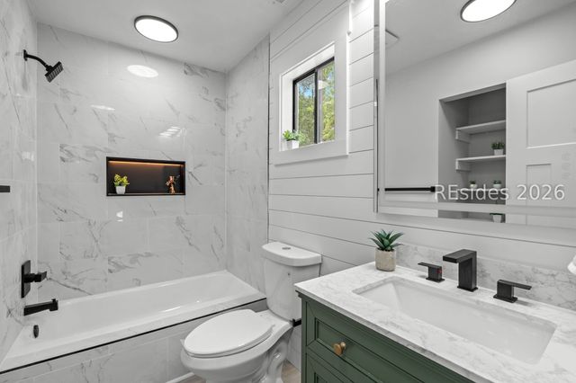 30 Sweet Bay Ln, Hilton Head Island, SC 29926