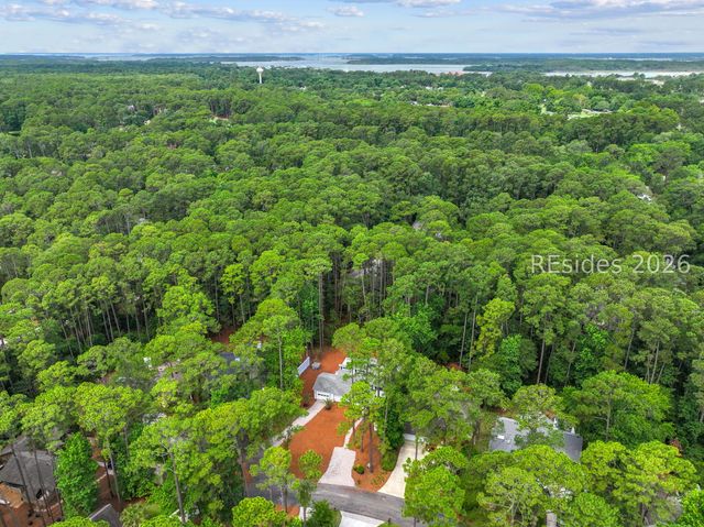 30 Sweet Bay Ln, Hilton Head Island, SC 29926