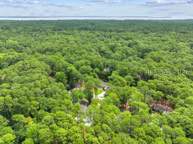30 Sweet Bay Ln, Hilton Head Island, SC 29926