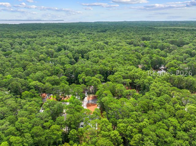 30 Sweet Bay Ln, Hilton Head Island, SC 29926
