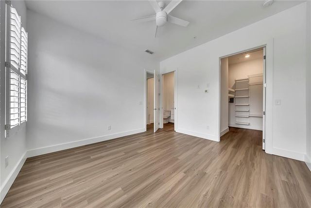 9040 Main Street 128, Woodstock, GA 30188