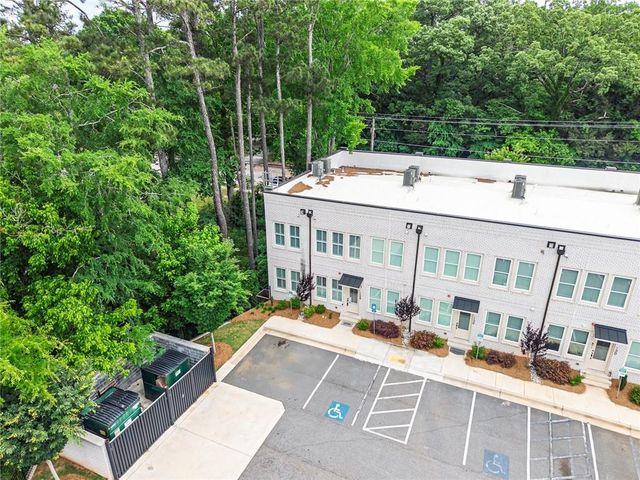 9040 Main Street 128, Woodstock, GA 30188