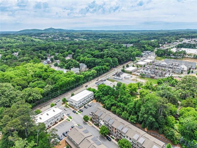 9040 Main Street 128, Woodstock, GA 30188