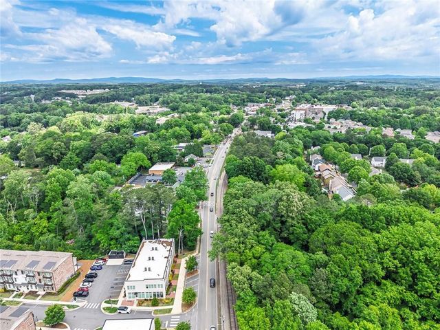 9040 Main Street 128, Woodstock, GA 30188