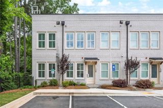 9040 Main Street 128, Woodstock, GA 30188