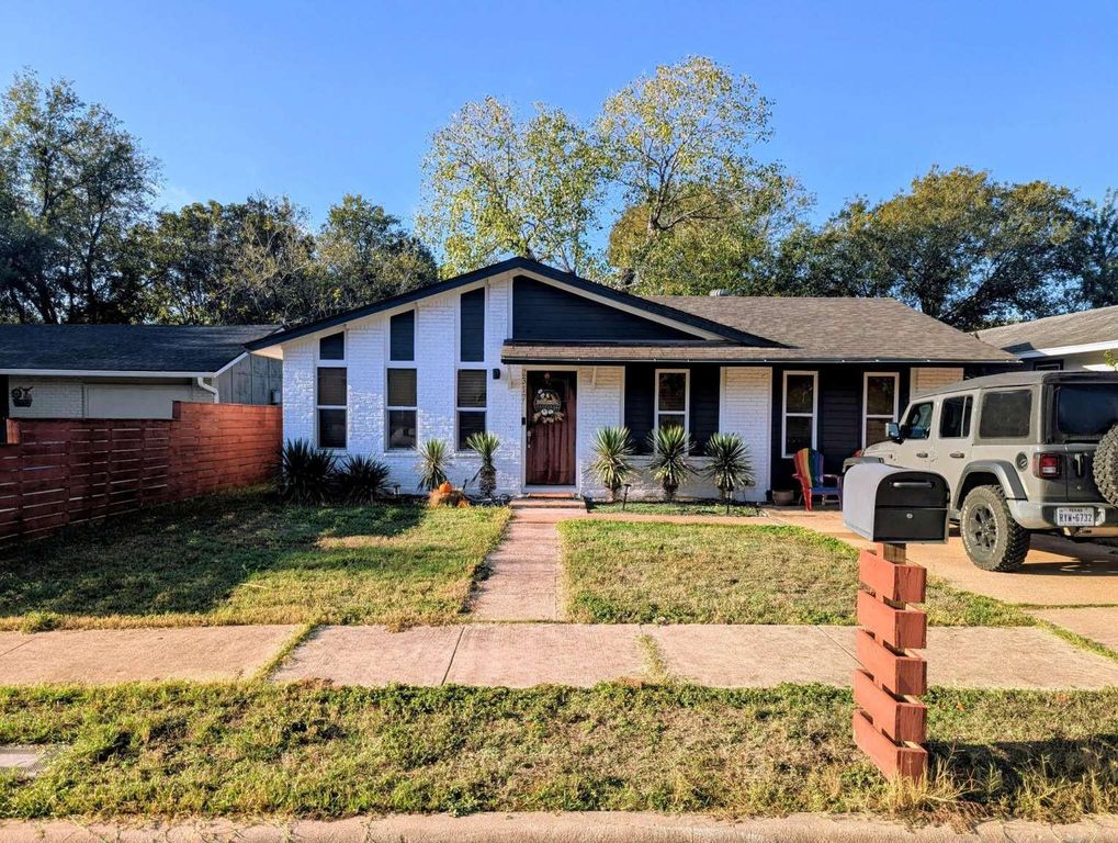 2317 Rockridge DR, Austin, TX 78744