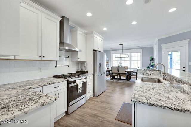 570 Virginia Road, Southport, NC 28461