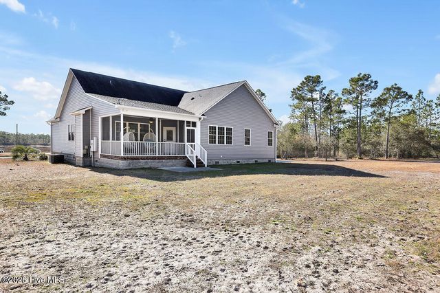 570 Virginia Road, Southport, NC 28461