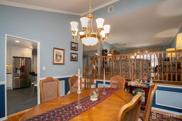 3 Hummingbird Lane, Edison, NJ 08820