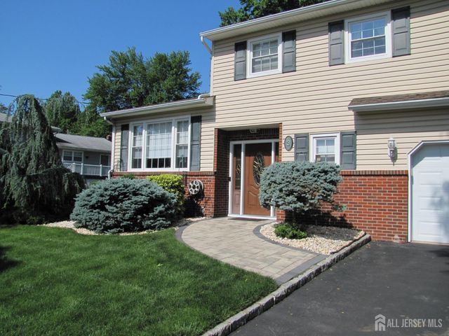 3 Hummingbird Lane, Edison, NJ 08820