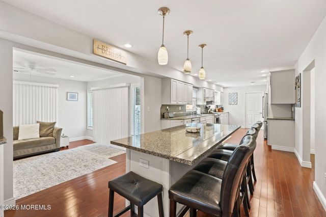 22 Knox Lane, Englishtown, NJ 07726