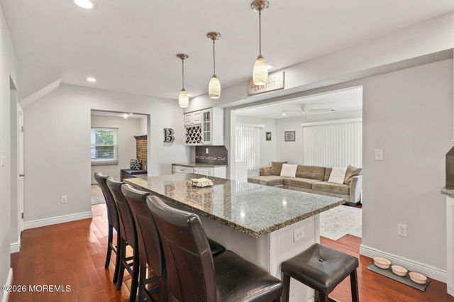 22 Knox Lane, Englishtown, NJ 07726