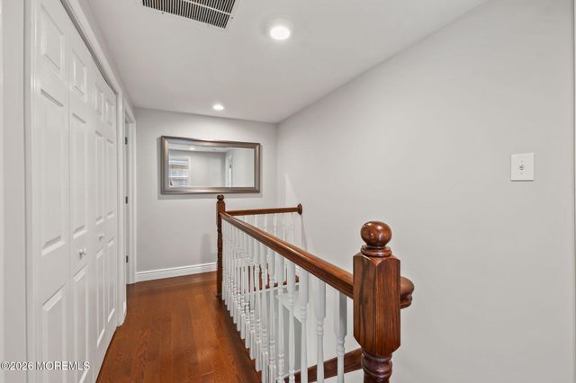 22 Knox Lane, Englishtown, NJ 07726