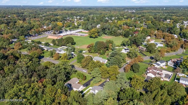22 Knox Lane, Englishtown, NJ 07726