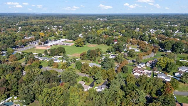 22 Knox Lane, Englishtown, NJ 07726