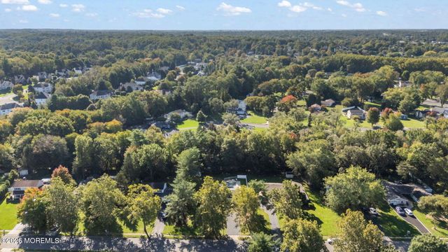 22 Knox Lane, Englishtown, NJ 07726
