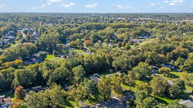 22 Knox Lane, Englishtown, NJ 07726