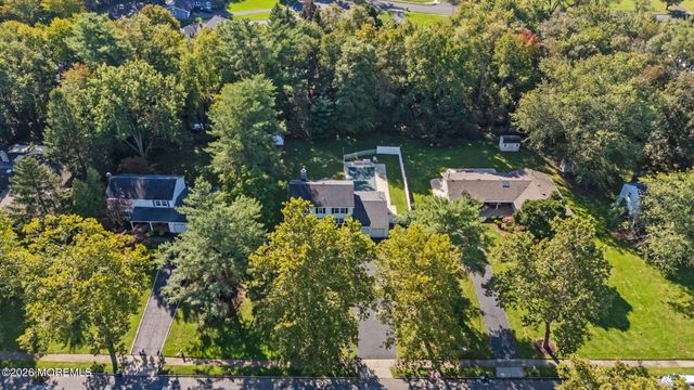 22 Knox Lane, Englishtown, NJ 07726